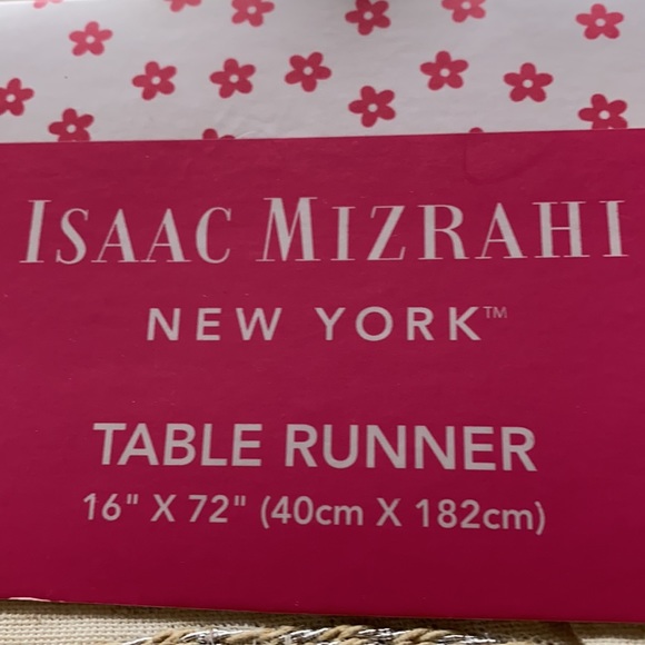 Isaac Mizrahi Cream Table Runner Ornate Rabbits Beads - Picture 8 of 9